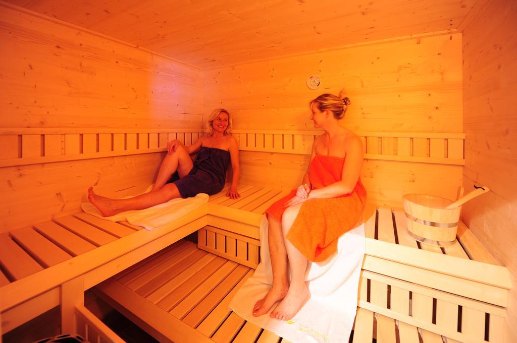 Feriendorf Am Hahnenkamm Ройтте Номер фото